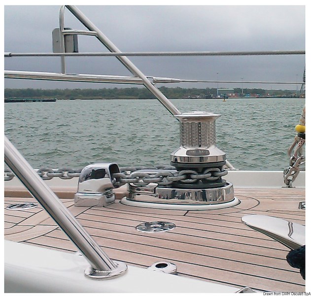 Verricello LEWMAR V6 basso/alto (2000 W)