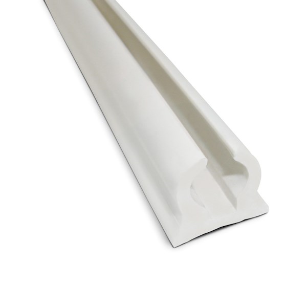 CANALINA IN PVC A RELINGA MT 4