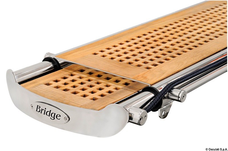 Passerella idraulica telescopica BRIDGE con struttura in acciaio inox AISI 316 lucidato a specchio