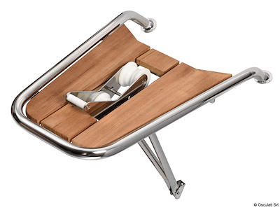 Delfiniera con musone a ribalta per ancore