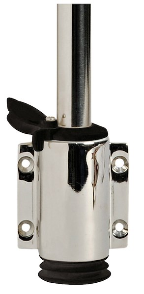 Fanale di fonda con asta estraibile a parete con occhielli portabandiera