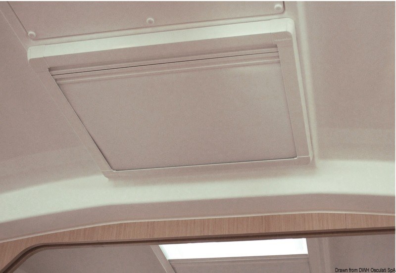 Tenda oscurante e zanzariera avvolgibili DOMETIC Skyscreen Roller Recessed – installate incassate e a filo celino