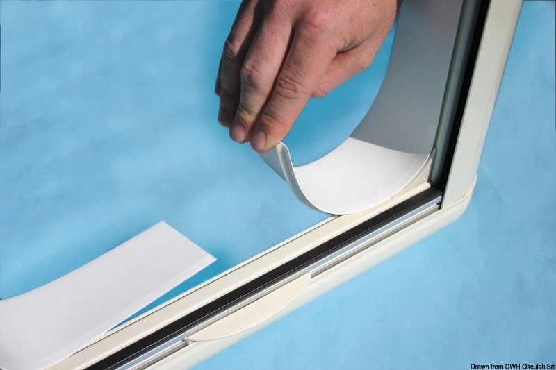 Controtelaio di finitura flessibile DOMETIC PVC Liner per Skyscreen – applicabile a Surface Skyscreen e a Recessed Skyscreen