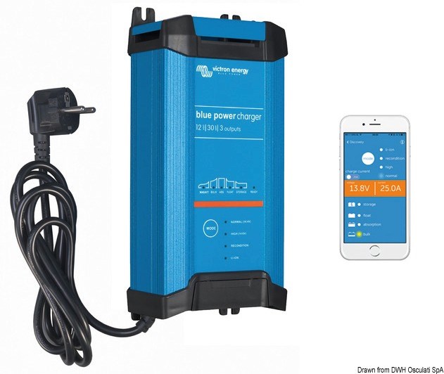 Caricabatteria VICTRON Bluesmart IP22 con connessione Bluetooth