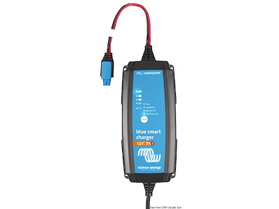 Caricabatteria VICTRON Bluesmart IP65 con connessione Bluetooth