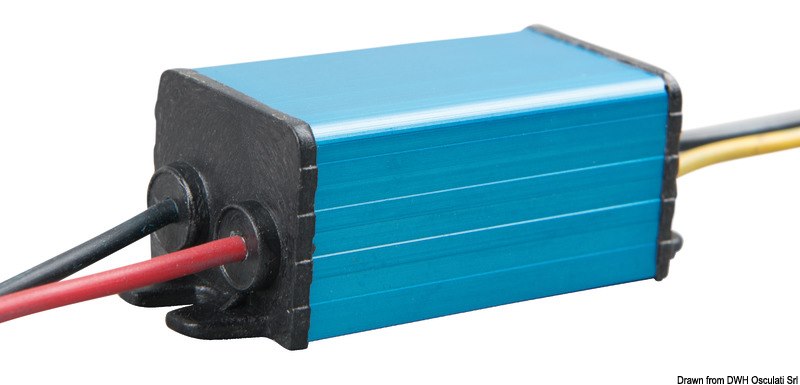 Convertitore di tensione VICTRON DC/DC di potenza non isolato, utilizzabile anche come carica batteria - Solo versione con uscita regolabile