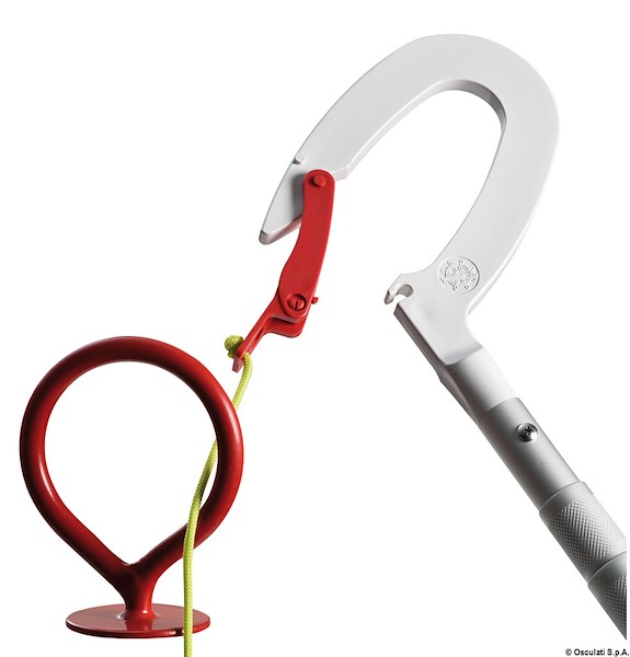 Gancio d'accosto telescopico per ormeggio alle boe 